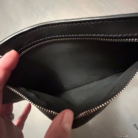 Leather AWAY pouch❤️ - Picture 9 of 9